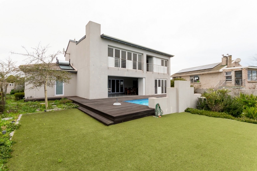 4 Bedroom Property for Sale in Myburgh Park Western Cape